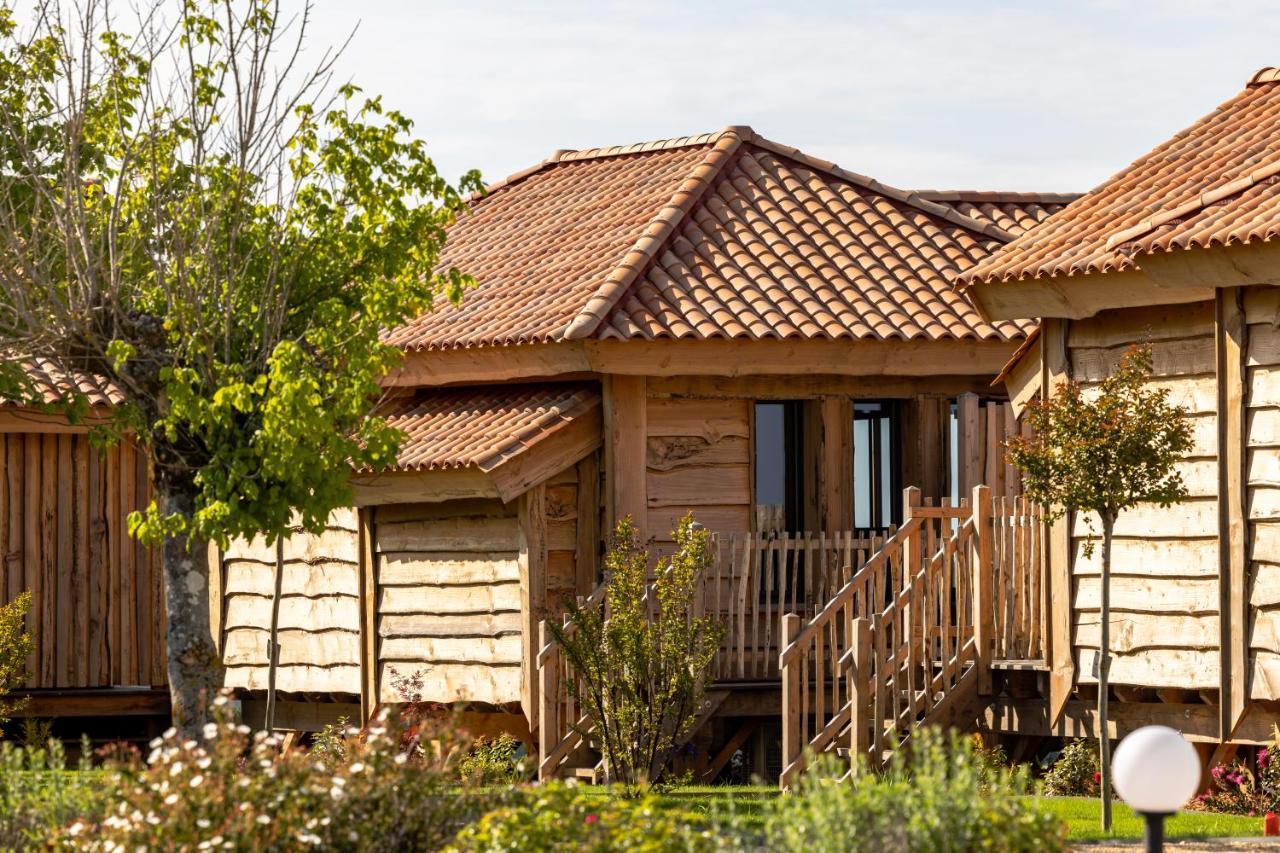 Le Domaine De La Tour Des Vents Bed & Breakfast แบร์เฌอรัก ภายนอก รูปภาพ