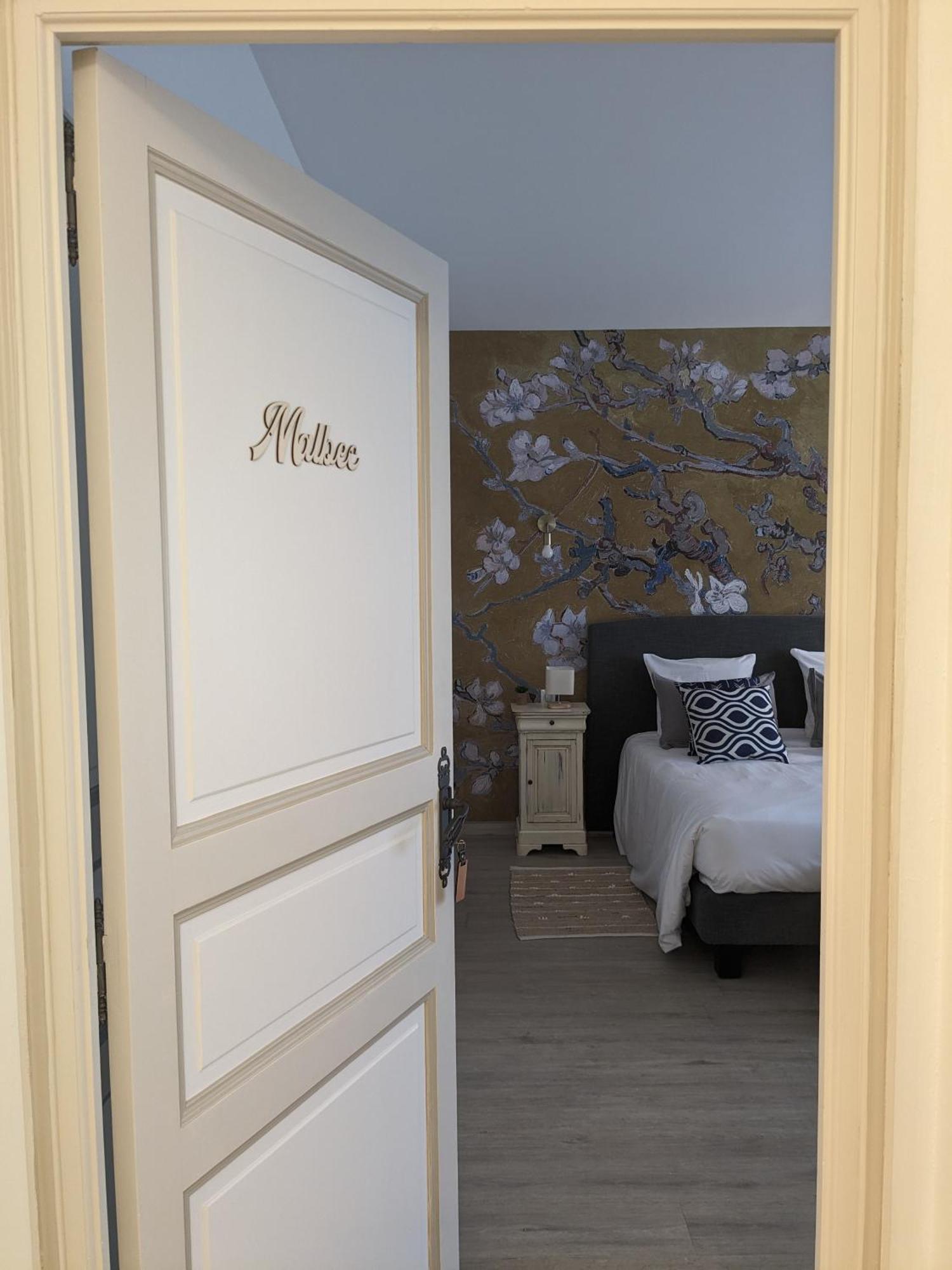 Le Domaine De La Tour Des Vents Bed & Breakfast แบร์เฌอรัก ภายนอก รูปภาพ