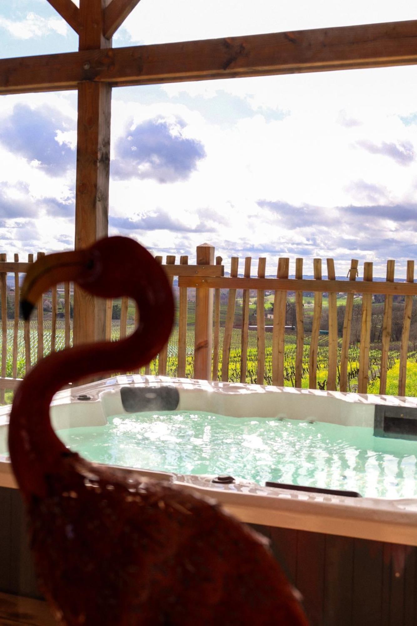 Le Domaine De La Tour Des Vents Bed & Breakfast แบร์เฌอรัก ภายนอก รูปภาพ