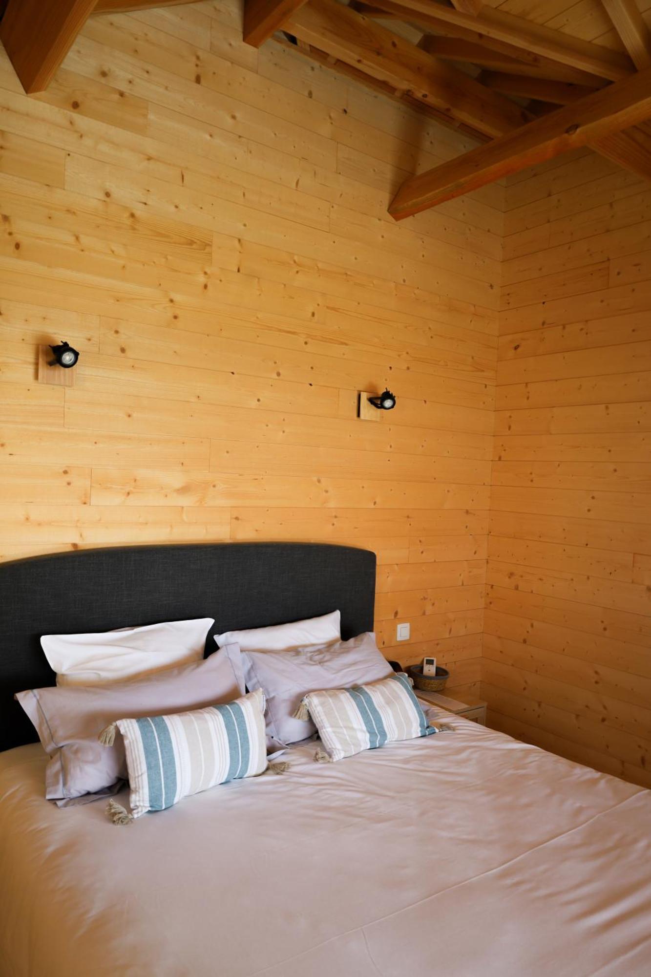 Le Domaine De La Tour Des Vents Bed & Breakfast แบร์เฌอรัก ภายนอก รูปภาพ