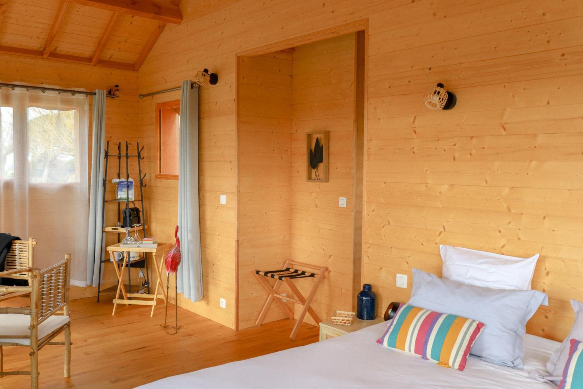 Le Domaine De La Tour Des Vents Bed & Breakfast แบร์เฌอรัก ภายนอก รูปภาพ