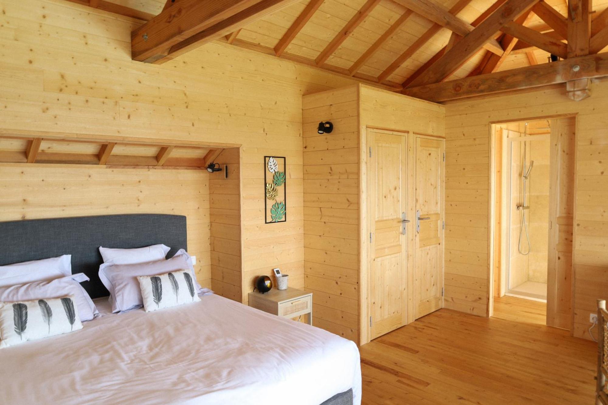 Le Domaine De La Tour Des Vents Bed & Breakfast แบร์เฌอรัก ภายนอก รูปภาพ