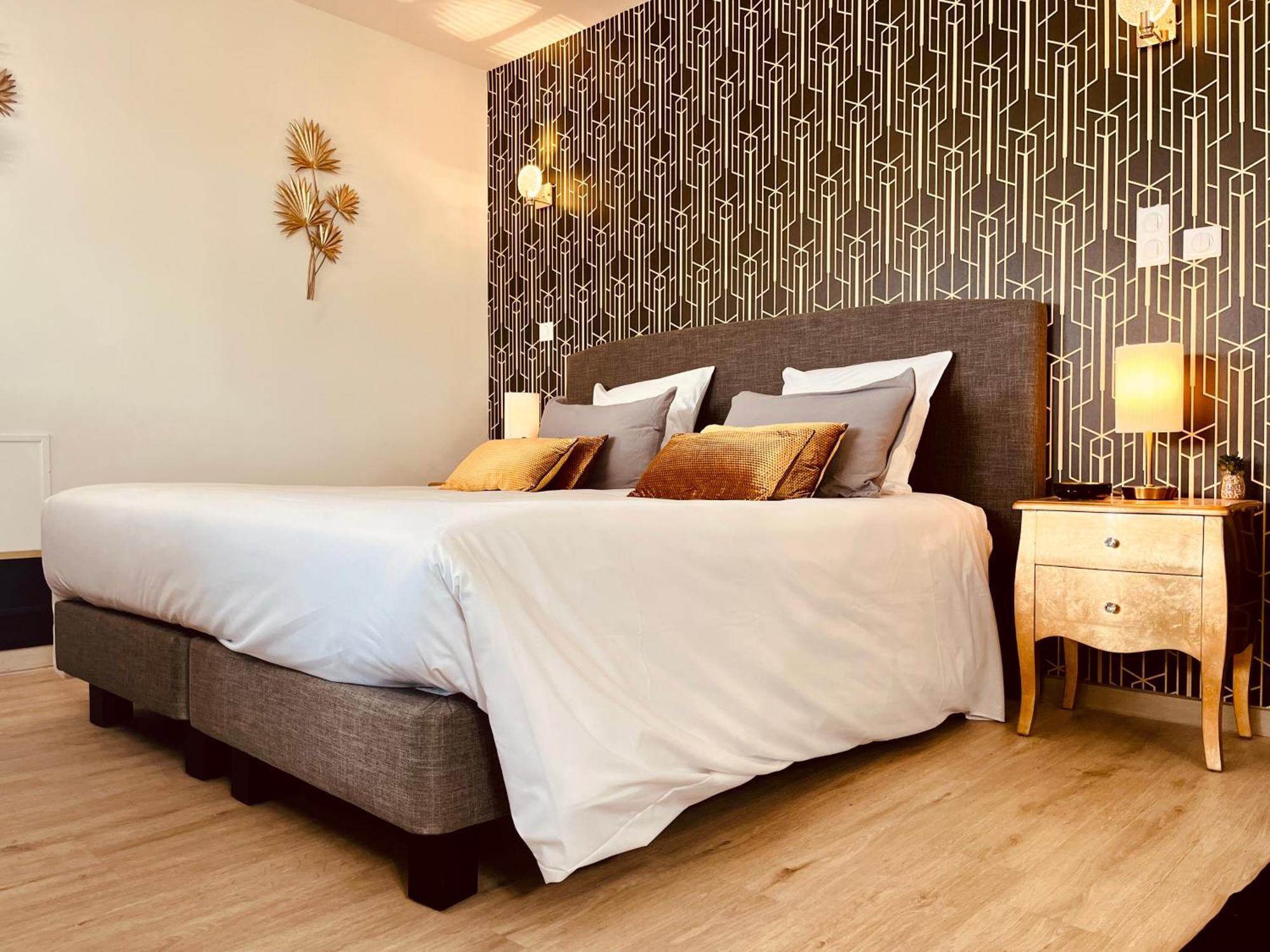 Le Domaine De La Tour Des Vents Bed & Breakfast แบร์เฌอรัก ภายนอก รูปภาพ